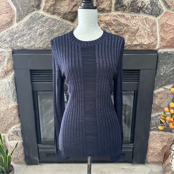 COS Flared Sleeve Ribbed Panel Top - Picture 8 of 12